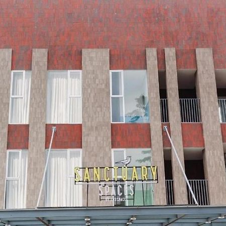 Sanctuary Spaces By Twospaces Jakarta Exterior foto